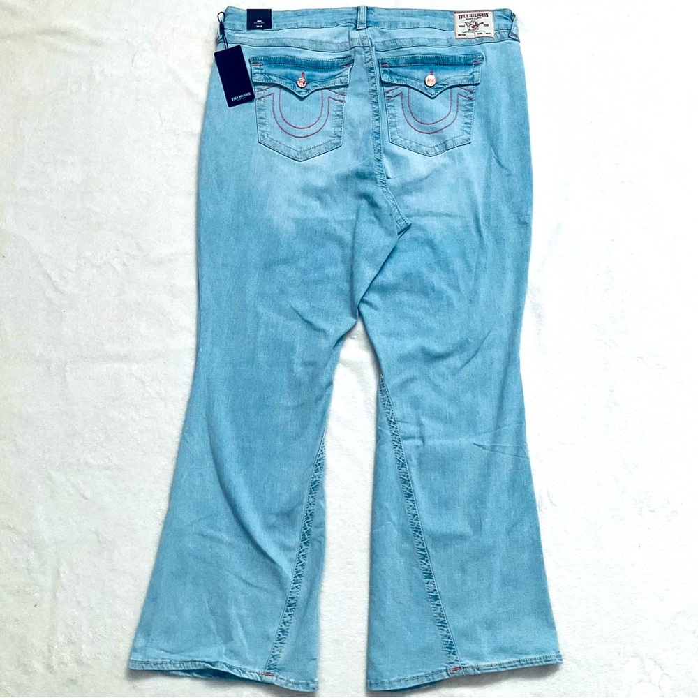 NWT TRUE RELIGION Joey Mid Rise Flap Flare Jeans | Light Wash | 42 | 600335PR9